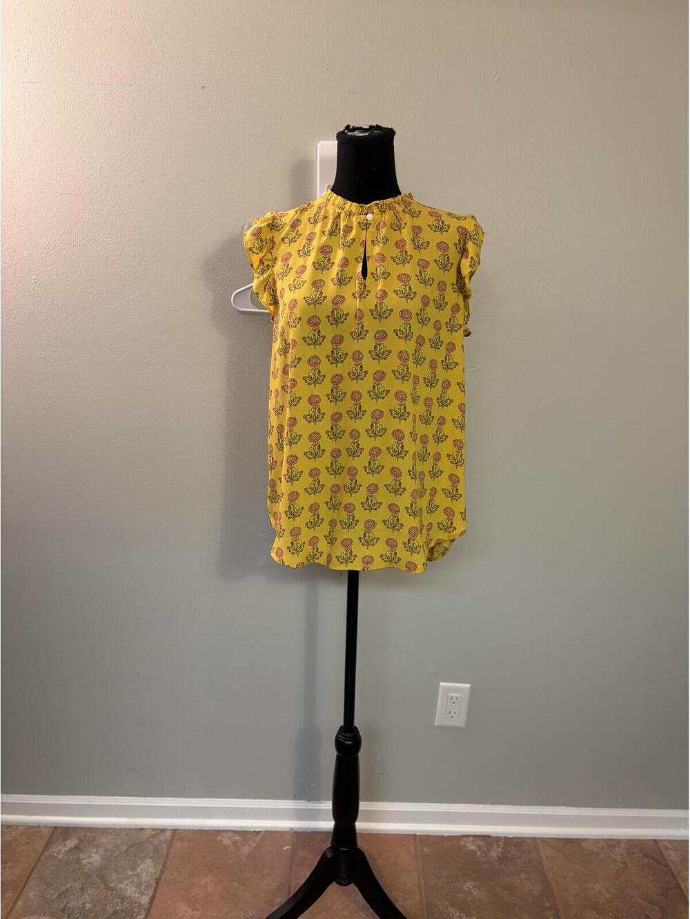 NWT LOFT Yellow Floral Print Sleeveless Blouse Size M